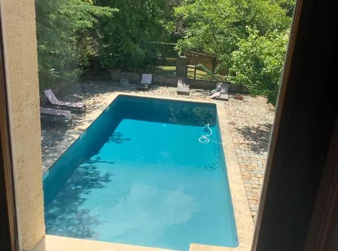 Buisson Et D'hote 3*